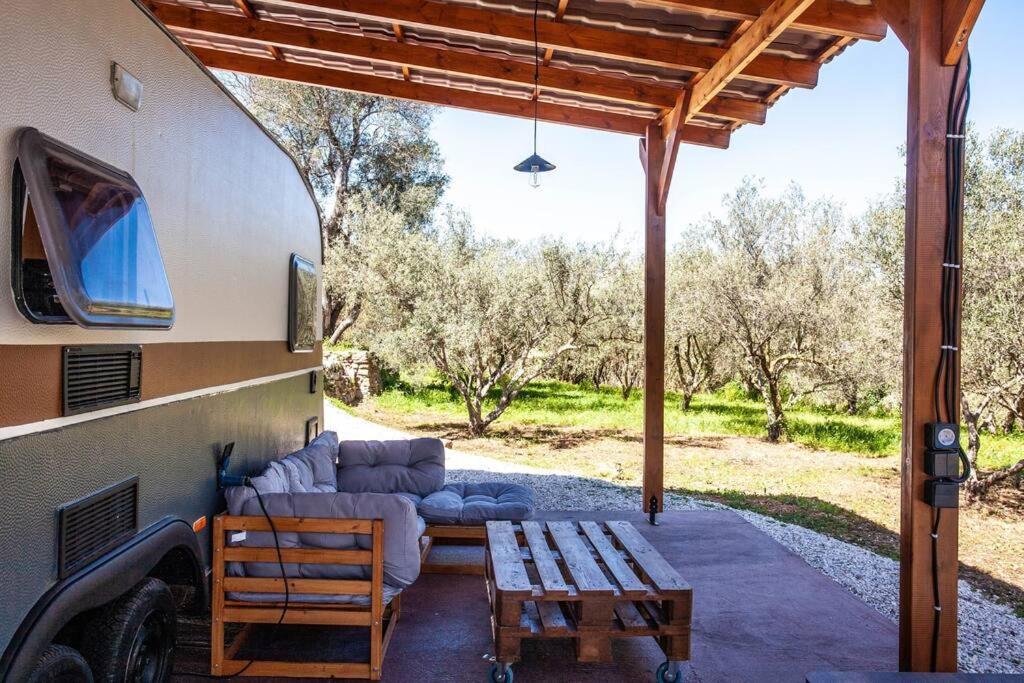 הוילה Ligidhes Onar Camper מראה חיצוני תמונה